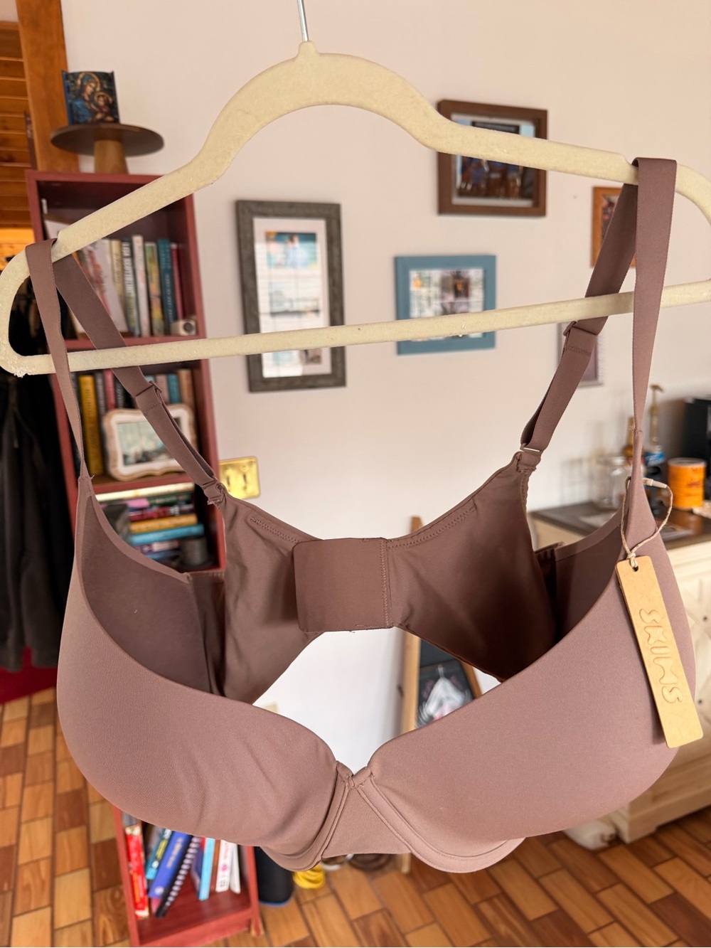 SKIMS Wireless Molded Bra in Taupe